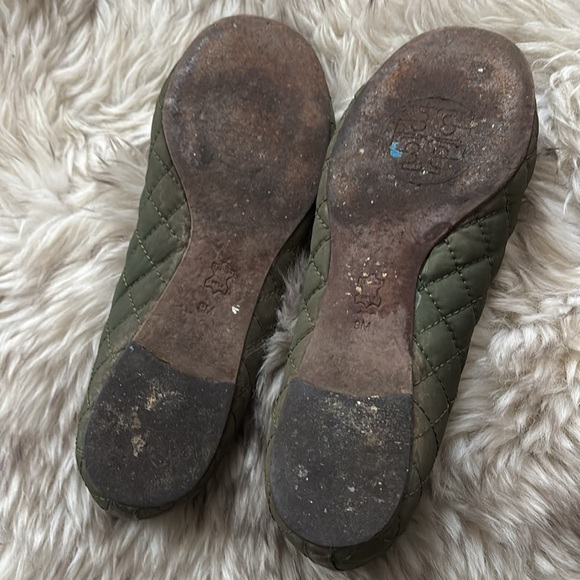 GUC Tory Birch Quilted Ballet Flats 9 - Picture 5 of 8